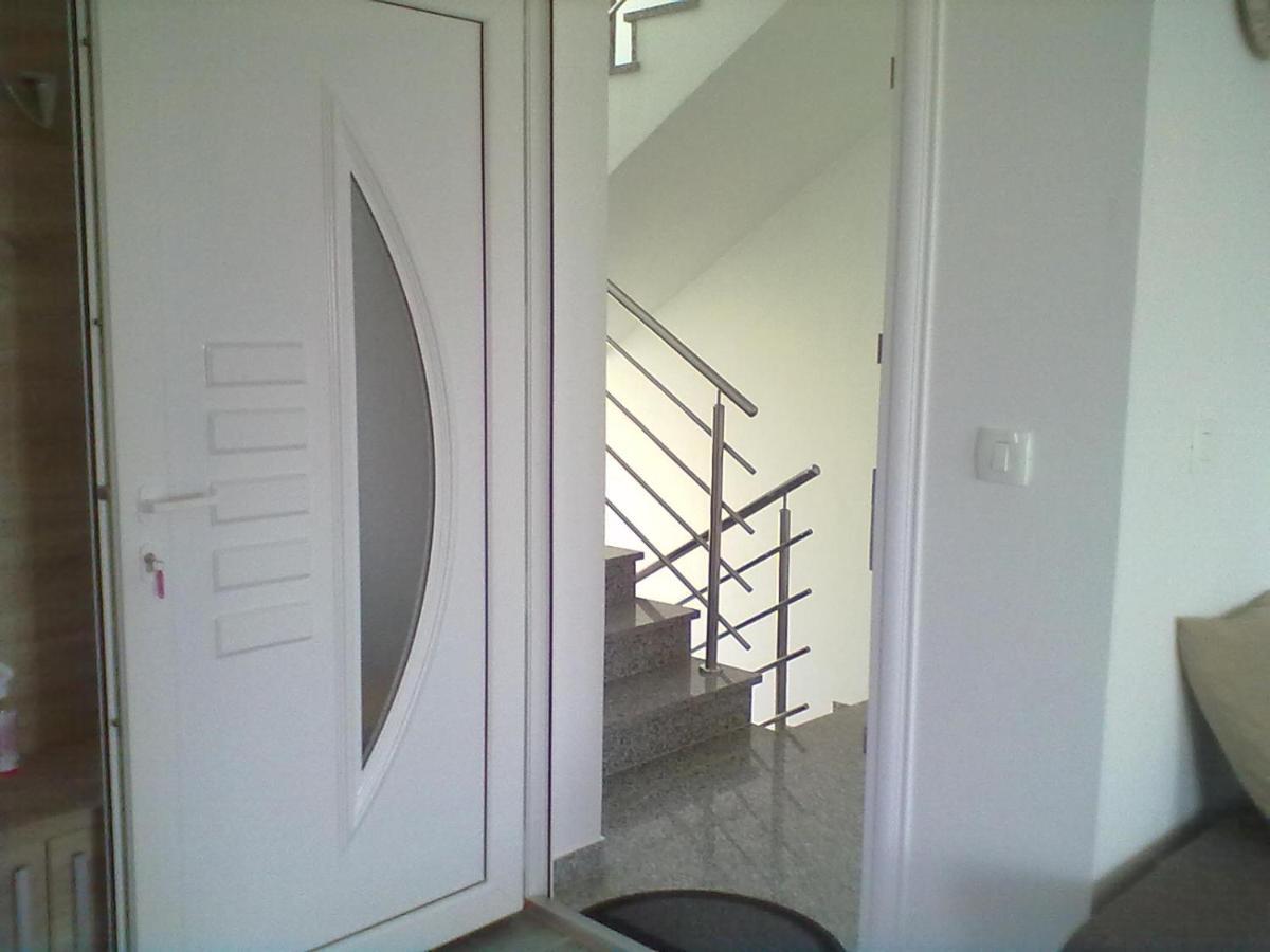 Apartman Mihalj Zadar-Rtina Miletici Exterior photo